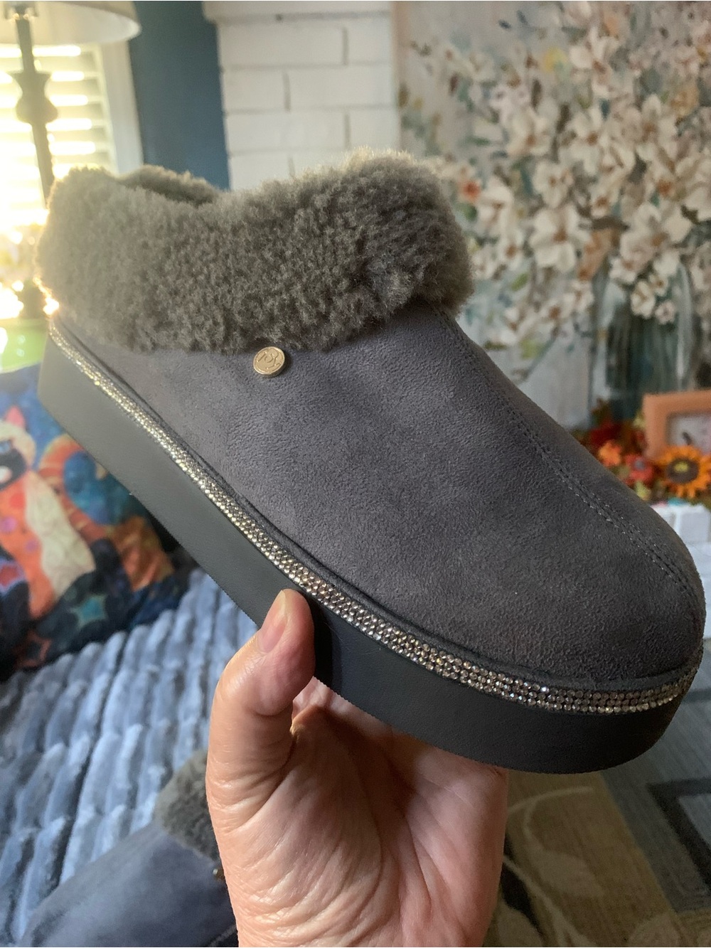 Joy Mangano’s Gray Glamorous Cozy Clogs/Slippers, Women’s Size: 8 Medium